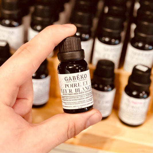 Huile parfumée pour diffuseur - Poire et fleur blanche