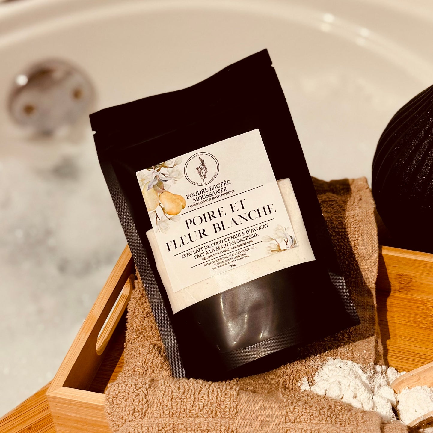 Poudre lactée - Poire et fleur blanche